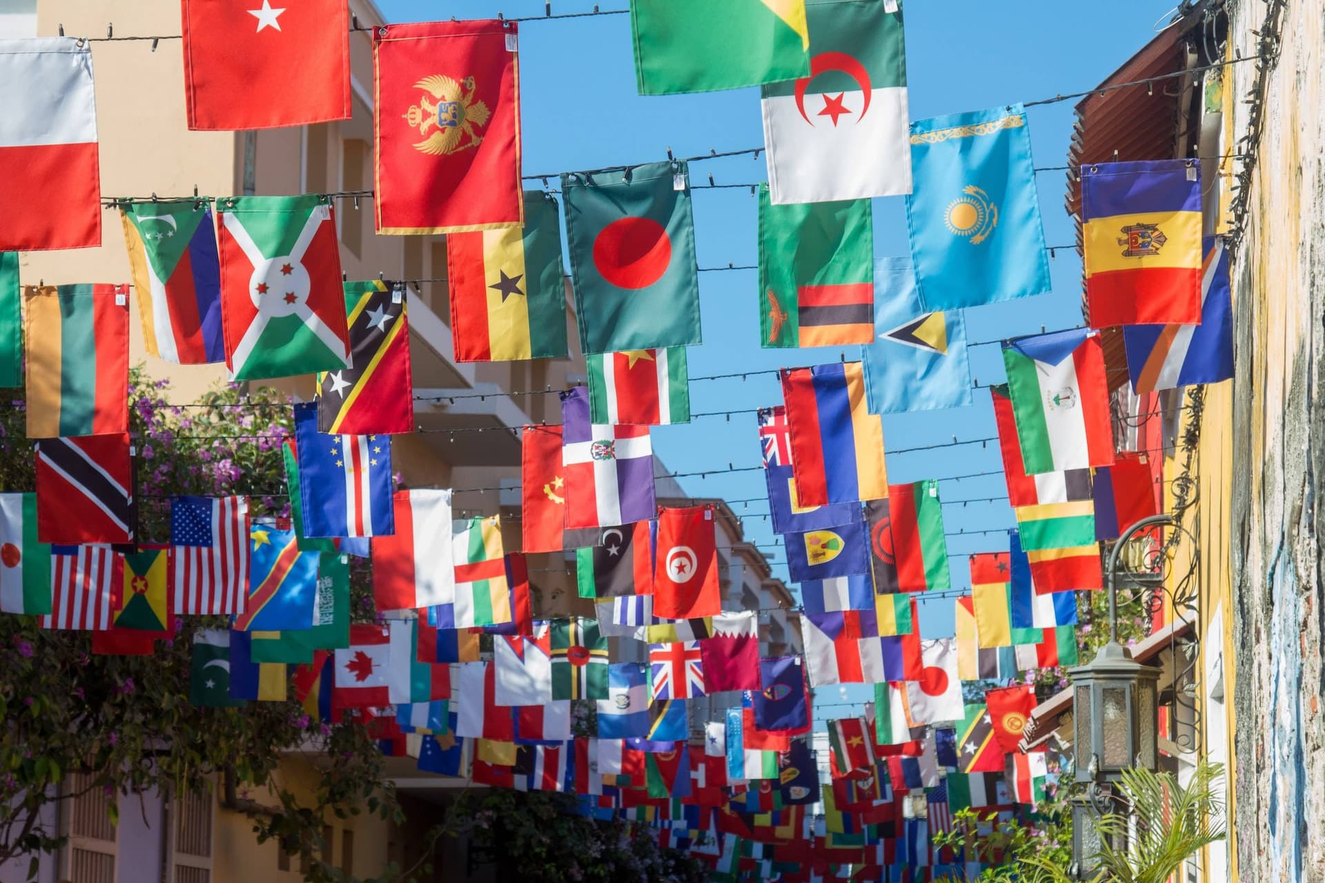 9 HEALTHY WORLD CUP SNACKS